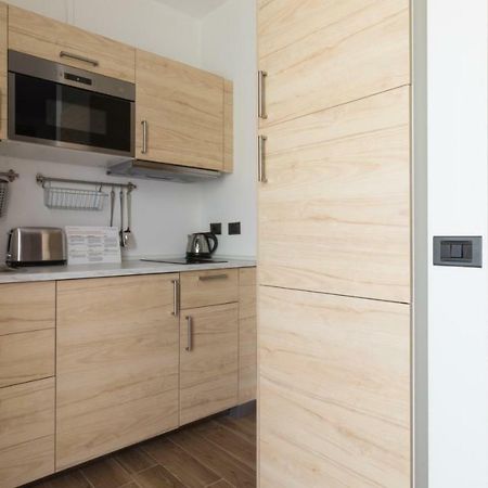 Italianway - Cenisio 7 Apartment Milan Bagian luar foto